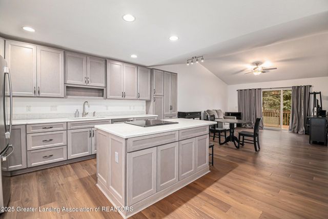 1021 Randy Lane, St. Johns, MI 48879