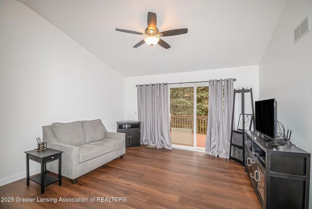 1021 Randy Lane, St. Johns, MI 48879