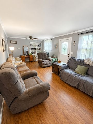 204 Lakeshore Dr, Mcminnville, TN 37110