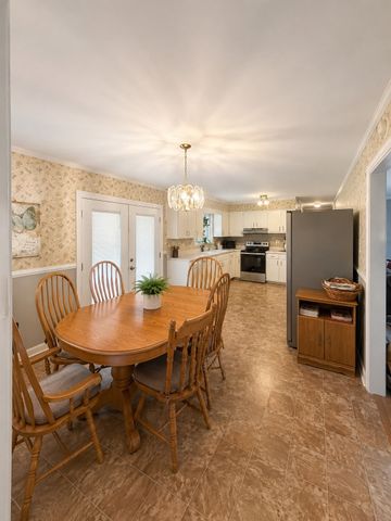 204 Lakeshore Dr, Mcminnville, TN 37110