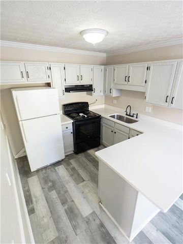 1195 Minhinette Drive G, Roswell, GA 30075
