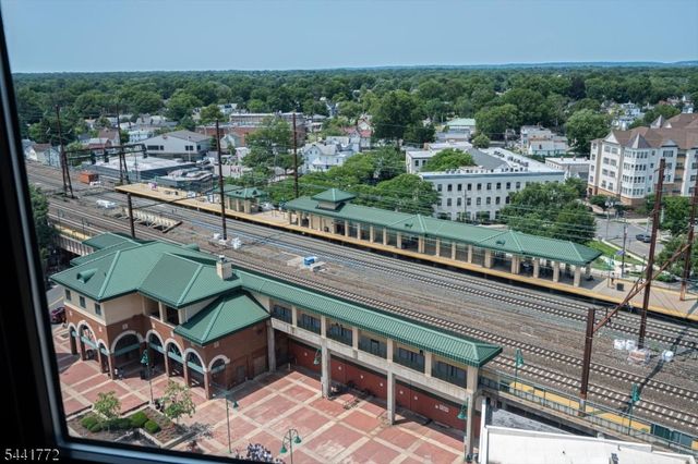 1 Carriage City Plz 1220, Rahway City, NJ 07065