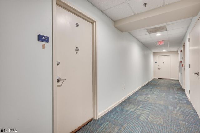 1 Carriage City Plz 1220, Rahway City, NJ 07065