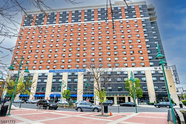 1 Carriage City Plz 1220, Rahway City, NJ 07065