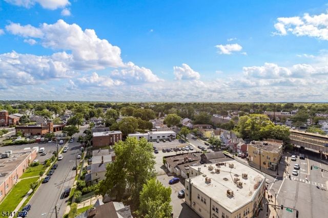 1 Carriage City Plz 1220, Rahway City, NJ 07065