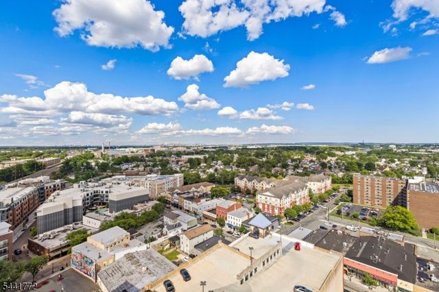 1 Carriage City Plz 1220, Rahway City, NJ 07065