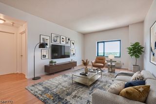 1 Carriage City Plz 1220, Rahway City, NJ 07065
