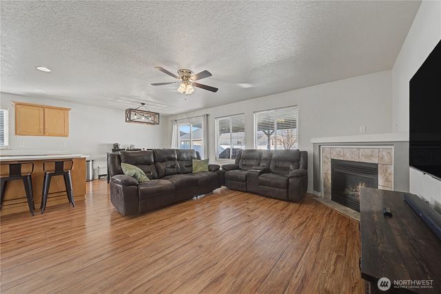 811 5th Avenue NE, Ephrata, WA 98823