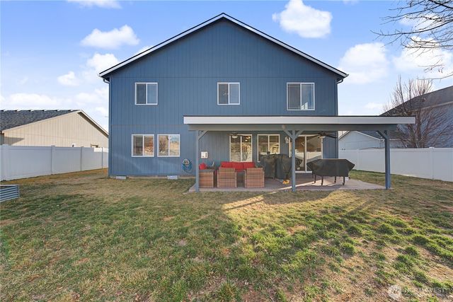 811 5th Avenue NE, Ephrata, WA 98823