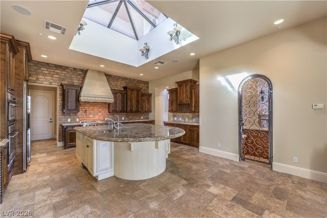 16 Anthem Pointe Court, Henderson, NV 89052