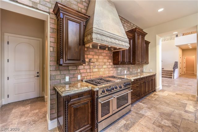 16 Anthem Pointe Court, Henderson, NV 89052