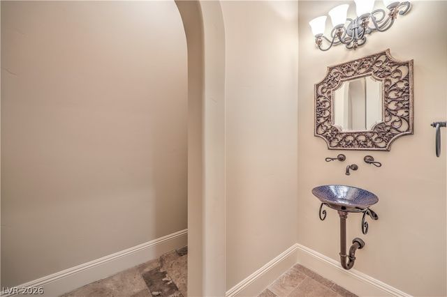 16 Anthem Pointe Court, Henderson, NV 89052