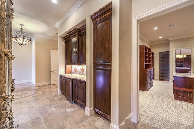 16 Anthem Pointe Court, Henderson, NV 89052