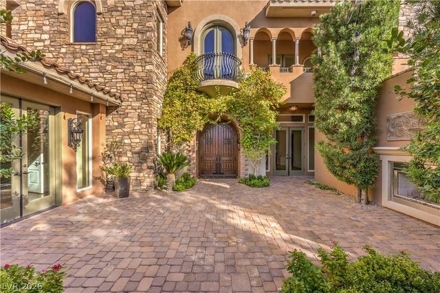 16 Anthem Pointe Court, Henderson, NV 89052