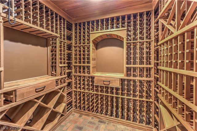 16 Anthem Pointe Court, Henderson, NV 89052