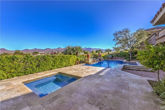 16 Anthem Pointe Court, Henderson, NV 89052