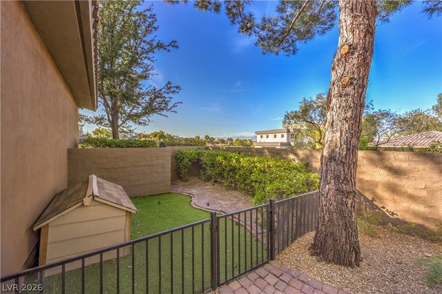 16 Anthem Pointe Court, Henderson, NV 89052
