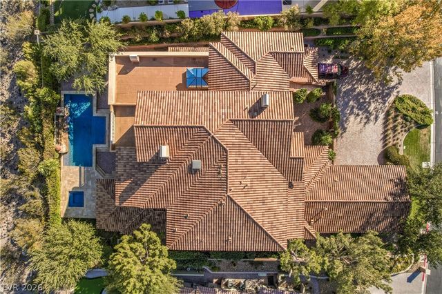 16 Anthem Pointe Court, Henderson, NV 89052