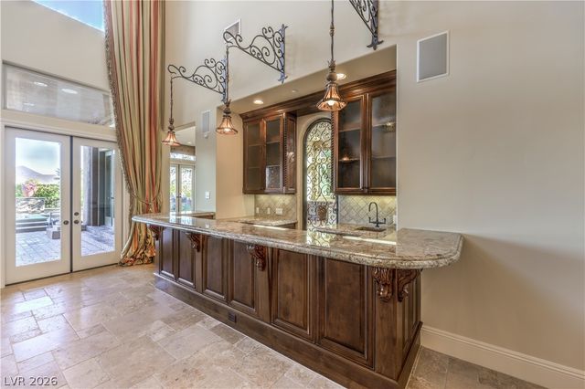 16 Anthem Pointe Court, Henderson, NV 89052