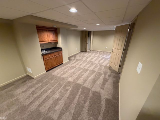 14715 Holly Ct Court, Macomb Twp, MI 48315