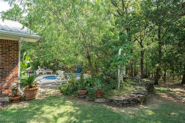 2700 Blue Bird Lane, Poteau, OK 74953