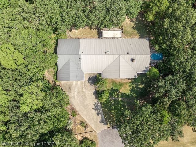 2700 Blue Bird Lane, Poteau, OK 74953