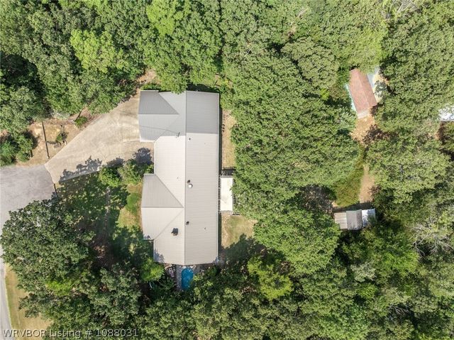 2700 Blue Bird Lane, Poteau, OK 74953