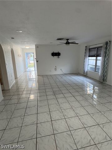 626 103rd AVE N, Naples, FL 34108