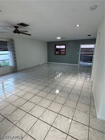 626 103rd AVE N, Naples, FL 34108