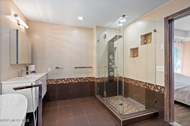 26 Chiswick Court, Jackson, NJ 08527