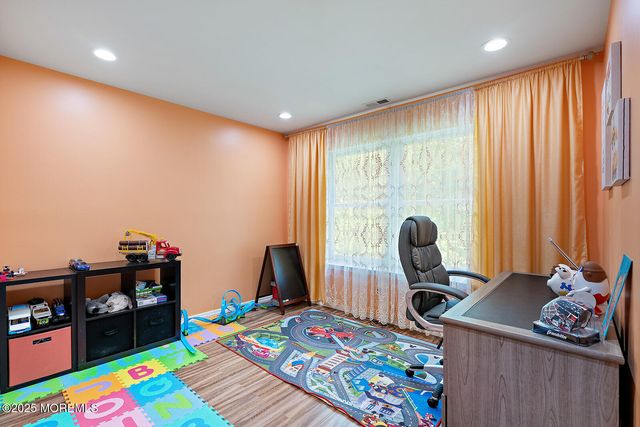 26 Chiswick Court, Jackson, NJ 08527