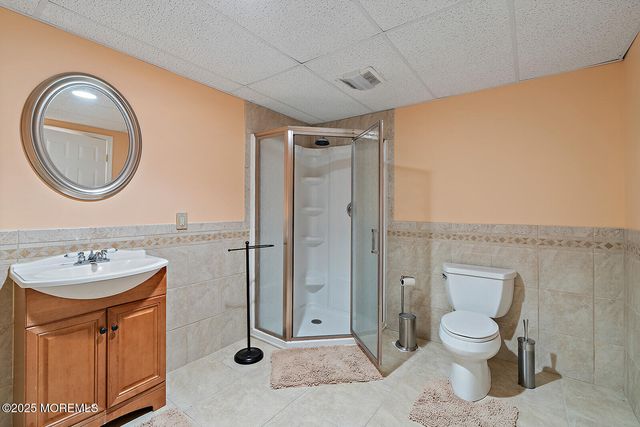 26 Chiswick Court, Jackson, NJ 08527