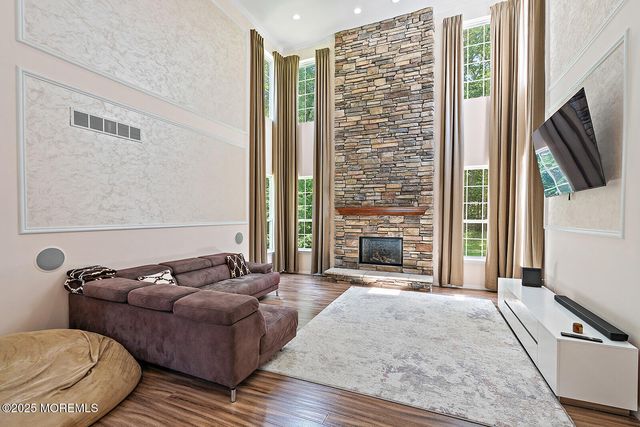 26 Chiswick Court, Jackson, NJ 08527