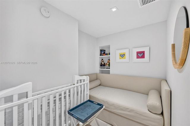5500 Collins Avenue 702, Miami Beach, FL 33140