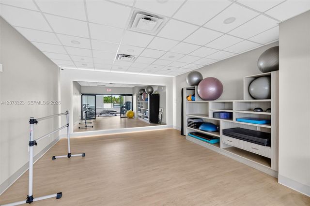 5500 Collins Avenue 702, Miami Beach, FL 33140
