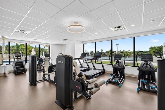 5500 Collins Avenue 702, Miami Beach, FL 33140