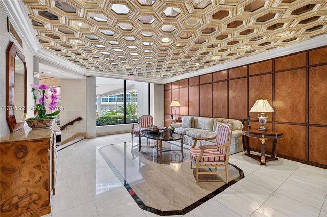 5500 Collins Avenue 702, Miami Beach, FL 33140