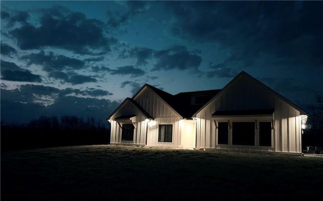 3602 SE 228th Street, Lathrop, MO 64465