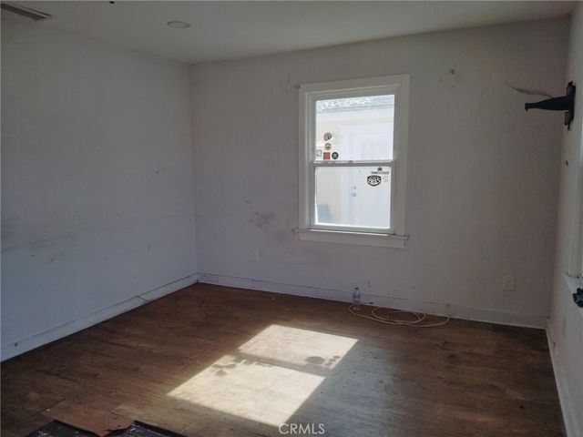 148 W C, Port Hueneme, CA 93041
