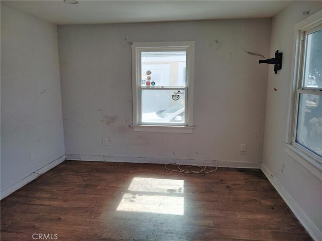 148 W C, Port Hueneme, CA 93041