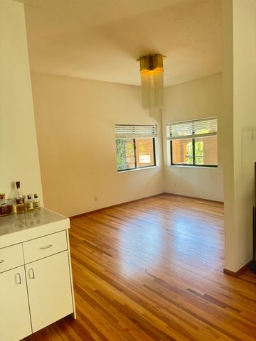 6410 Grant Ave, Carmichael, CA 95608