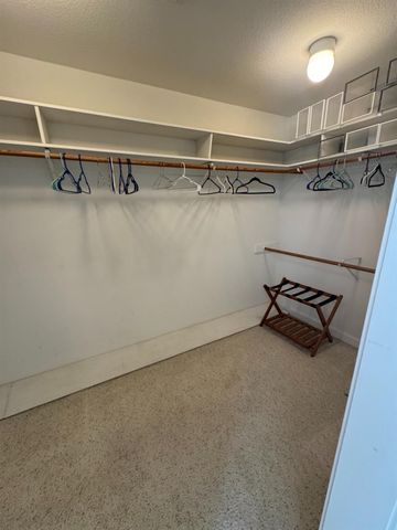 6410 Grant Ave, Carmichael, CA 95608