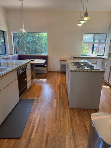 6410 Grant Ave, Carmichael, CA 95608