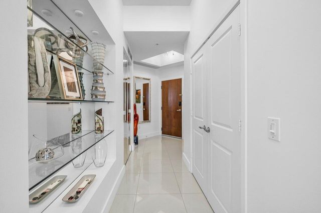 300 S Australian Avenue 1418, West Palm Beach, FL 33401