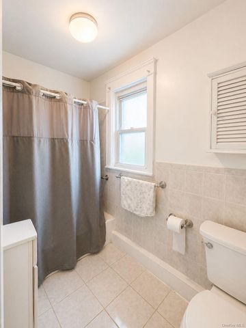 108 Saint James Terrace 1, Yonkers, NY 10704