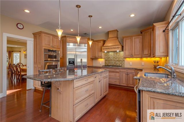 53 Princeton Avenue, Colonia, NJ 07067