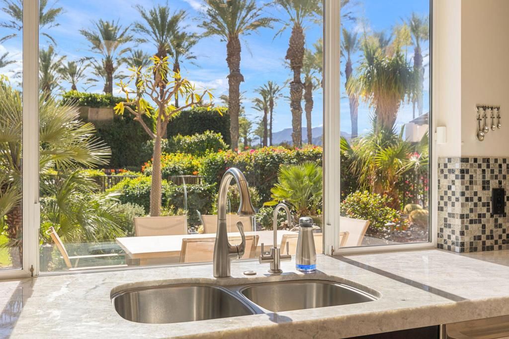 Image 22 of property listing at 435 Falcon View Circle, Palm Desert, CA 92211