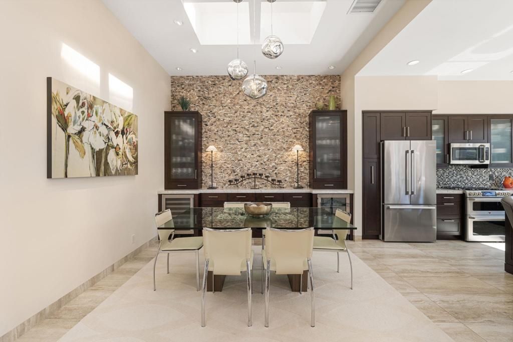 Image 26 of property listing at 435 Falcon View Circle, Palm Desert, CA 92211