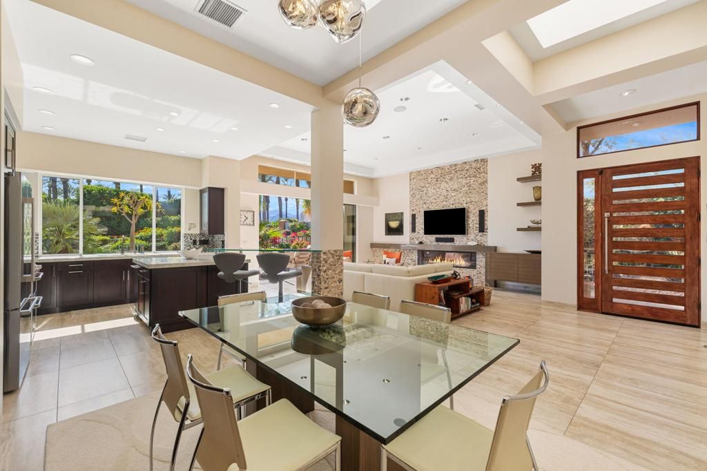 Image 29 of property listing at 435 Falcon View Circle, Palm Desert, CA 92211