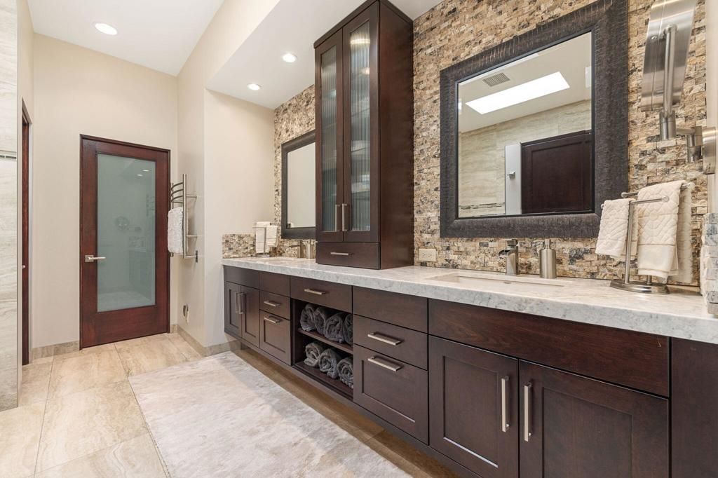 Image 35 of property listing at 435 Falcon View Circle, Palm Desert, CA 92211